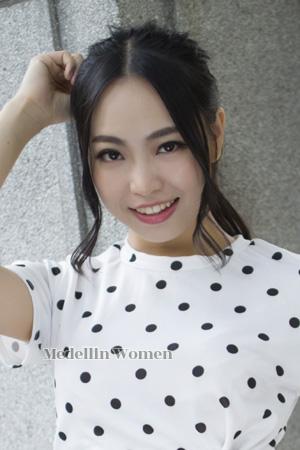 157210 - Jingyi Age: 34 - China